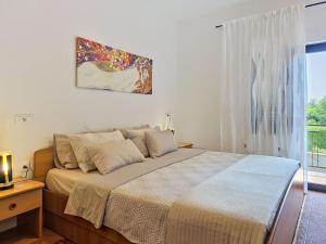 Holiday Home Villa Roza by Interhome