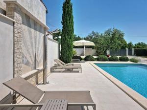 Holiday Home Villa Roza by Interhome