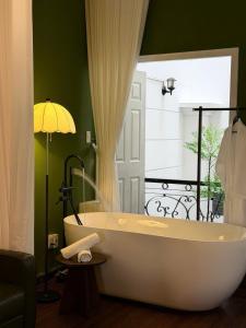 Homestay Quận 1 - Cách Starbuck New World chỉ 100 meters - An Nhien Boutique Homestay