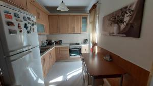 Modern Central Apartment