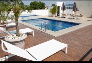 Sky Suite by Zaviera Stays Stays Luxury, Pool, Beach