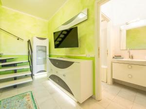 Apartment Parigi by Interhome