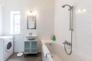 Exclusive Vienna Rooftop by JR City Apartments