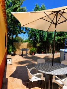 El refugio de Marmolejo, piscina, barbacoa y grupos hasta 20 personas