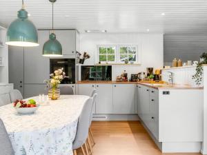Holiday Home Bengta - from the sea by Interhome
