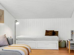 Holiday Home Bengta - from the sea by Interhome