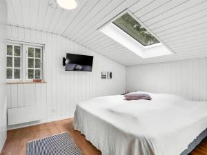 Holiday Home Bengta - from the sea by Interhome