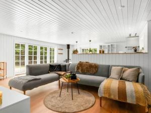 Holiday Home Bengta - from the sea by Interhome