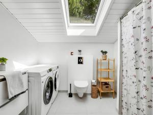 Holiday Home Bengta - from the sea by Interhome