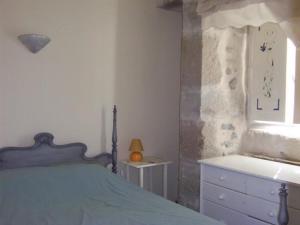 Maisons de vacances Holiday Home in Ardeche near Chateau de Ventadour : photos des chambres