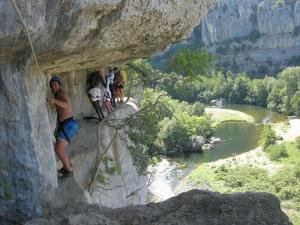 Maisons de vacances Holiday Home in Ardeche near Chateau de Ventadour : photos des chambres