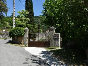 Maisons de vacances Holiday Home in Ardeche near Chateau de Ventadour : photos des chambres