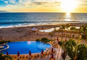 Gran Venetian Resort Stay Oceanfront by Monyxbnb