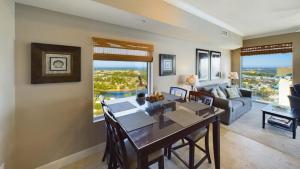 The Mermaid &The Fisherman-1 Bedroom Beachfront Condo with Breathtaking Views!