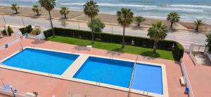 AYF FRONTAL AL MAR 3 HABITACIONES