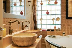 Villa Foni Garitsa Corfu Private Jacuzzi