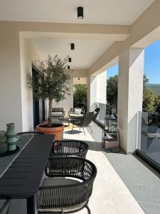LUXURY VILLA MIKOLINA
