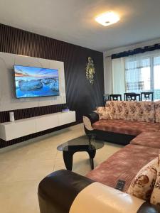 Emi apartment