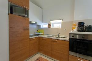 Apartmens Villa M with pool on the beach