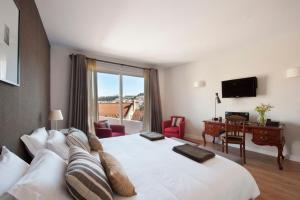 Double Room with Panoramic View and Terrace room in Casa Balthazar