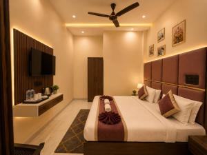 Stay By Shree Dharan Inn Near Shree Ram Mandir Ayodhya