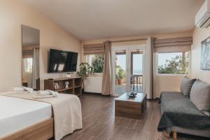 Level 3 Sea View Studio