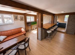 Riverstone Villa