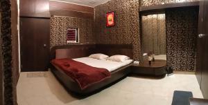 Aneya living