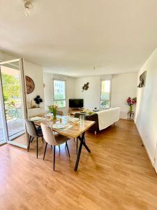 Spacieux T3 - lumineux - île de Nantes & centre ville avec terrasse et parking