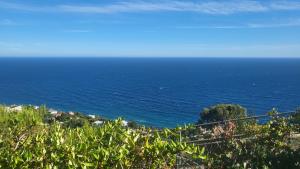 Costa Plana apartment with terrace and sea view