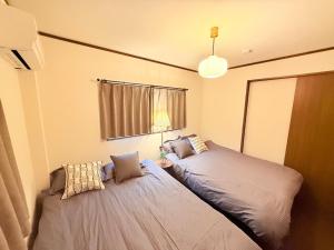 LEON RESORT HOTEL Max14people Shinosaka 1min Higashimikuni 4min Umeda 7min Nanba Shinsaibashi 14min USJ Great location Private House 最大14名 新大阪 新幹線 東三国 梅田 心斎橋 難波 立地最高 大阪観光