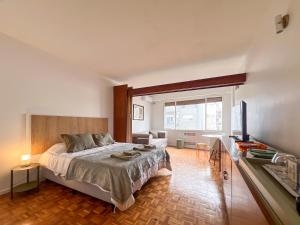Bright Studio in Recoleta Sun and Open View