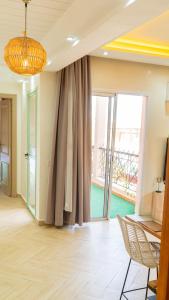 Sunny Flat w Terrace & Private Underground Parking