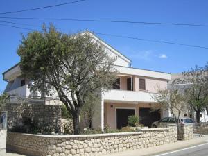 Attractive House apartment in Pag Dalmatia, Croatia