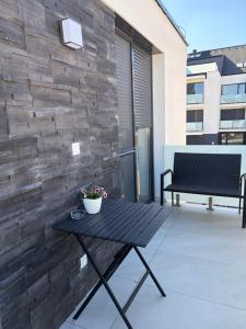 Golden Sun Apartment
