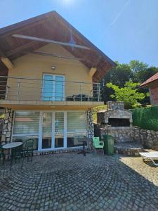 Vila Maksim