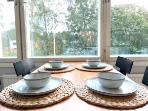 Spacious City Apartment Near Nature & Metro