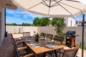 My Dalmatia - Villa Meli with private heated pool