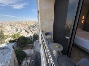 401 tara-JRE Jabal Al Lweibdeh with stunning view
