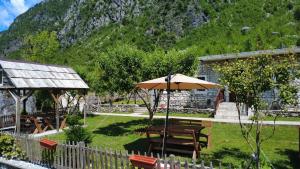 Stomici Guesthouse