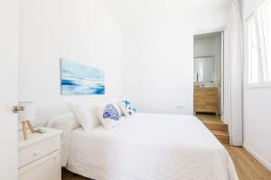 Casa Azul - Beach Studio with Patio & Beach Access