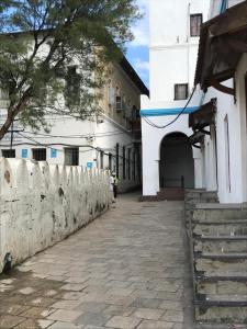 Usangi house