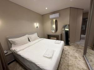 404 tara-JRE Al Lweibdeh 2BDR with stunning view