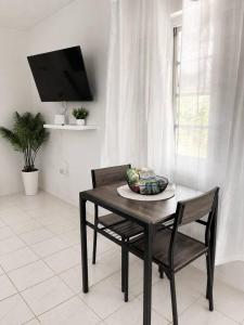 Mahri Cove 1BR Apt Pool WiFi • Ocho Rios
