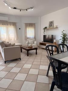 The Family Villa