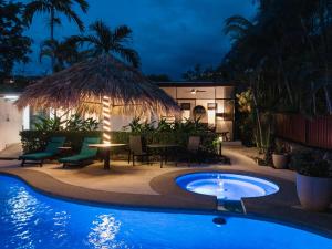 Coco Garden Suites