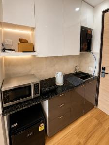 Onyx suite near expo mart couple friendly