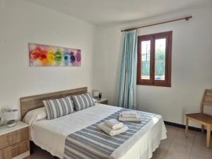 Villa familiar con piscina privada en Calan Blanes