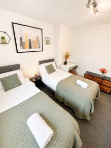 3BR Retreat Sleeps 7 Driveway,Near City Centre