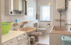 Awesome Apartment In Medulin With Wifi